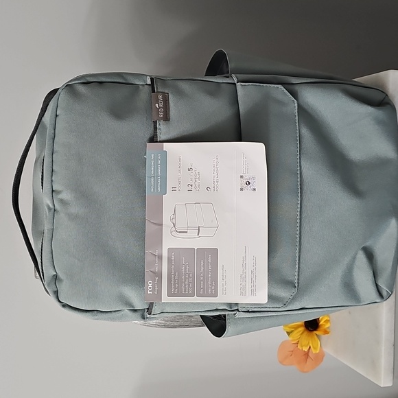 Red Rovr Diaper Bag Backpack - Picture 4 of 12